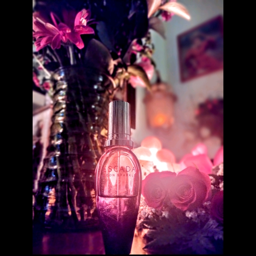 💜🌝 Escada Moon Sparkle perfume